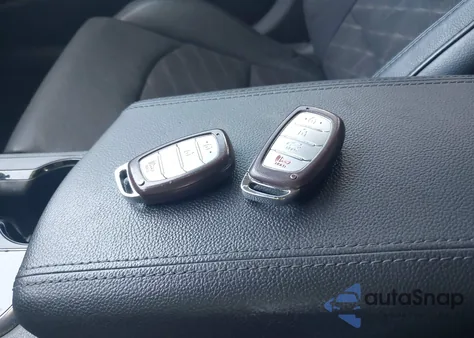 2017 Hyundai Sonata Sport z USA, uszkodzony, nr VIN 5NPE34AF3HH449064